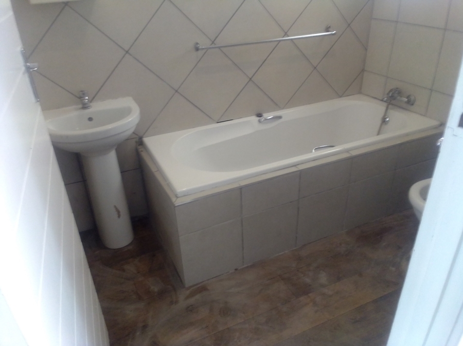 2 Bedroom Property for Sale in Southernwood Eastern Cape